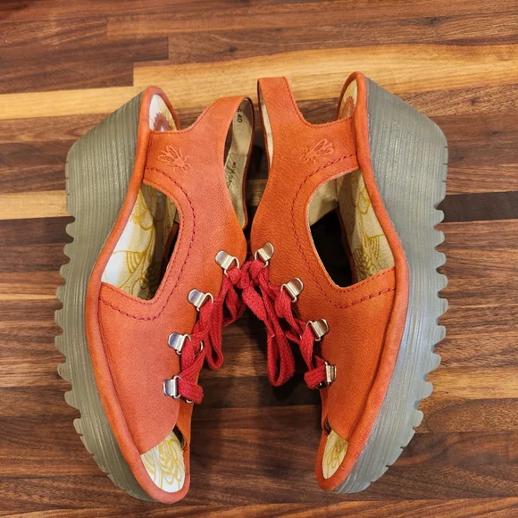 Fly London Red Lace Up Wedge Show Open Toe - Picture 2 of 8